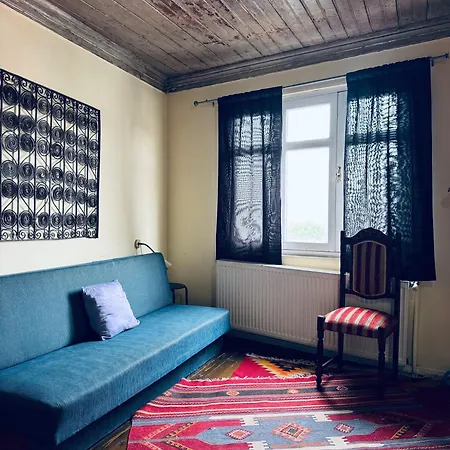 Apartment Roza's