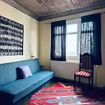 Διαμέρισμα Roza's
